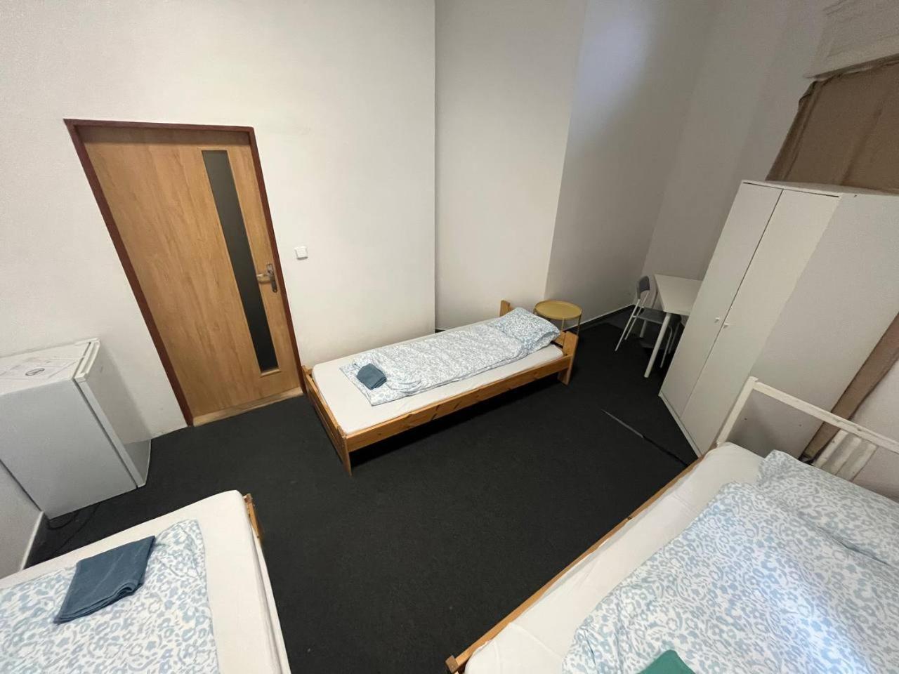 Rooms Veveri - Uvoz, 10 Min Peski Do Centru Brno Ngoại thất bức ảnh