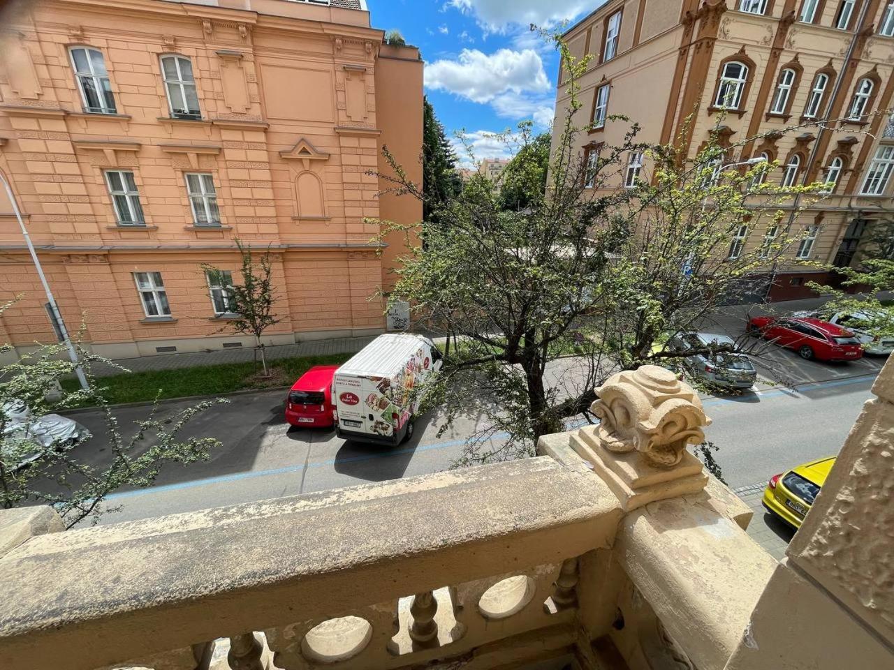 Rooms Veveri - Uvoz, 10 Min Peski Do Centru Brno Ngoại thất bức ảnh